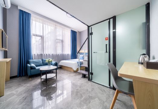 포드 초이스 호텔 (상하이 환치우강 진사장로)