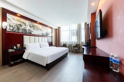 Tingmei Hotel (Nanyang Road Xinglongpu Subway Station) Hotels near Shenglong Huijin Square