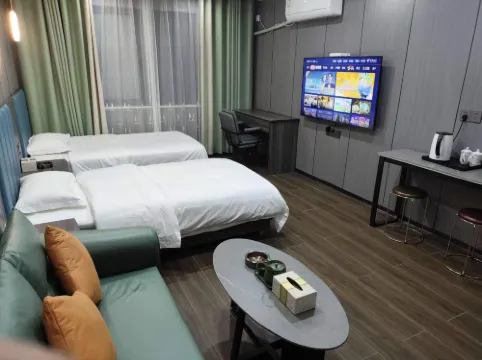 Junlai Business Travel Homestay (Lu'an People's Hospital Wanda Plaza)
