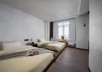 Zhenyuan · Not Late Romantic Panoramic Private Soup Designer Vacation Homestay - Balcony