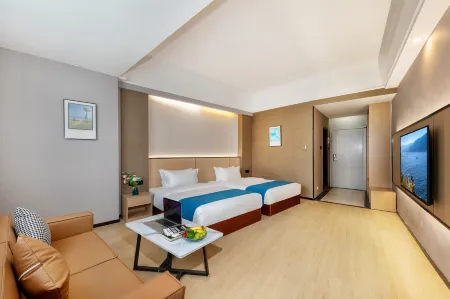 Saiyan Hotel (Zhongshan Bus Terminal)