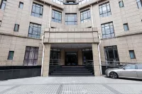 Lotus Tangyuese Homestay (South Shaanxi Road Branch) Hotel in zona Huangpuqu Mingfu Library