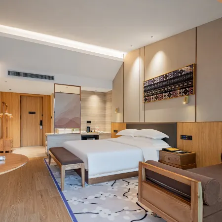 BaDong HongFa Hotel