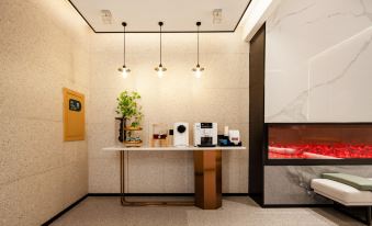 Country Inn&Suites by Radisson(Leizhou West Lake Wuheng Road)