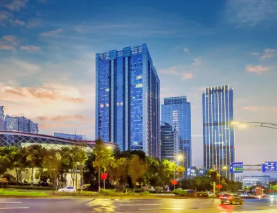 Chongqing Zhongyu Liangjiang Hotel (Chongqing Xinpaifang Fortune Center Branch) Отели в г. Жанцзяба и Лунси
