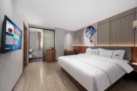 Kaweida Hotel (Wuchuan Aoyuan Plaza No.3 Middle School)