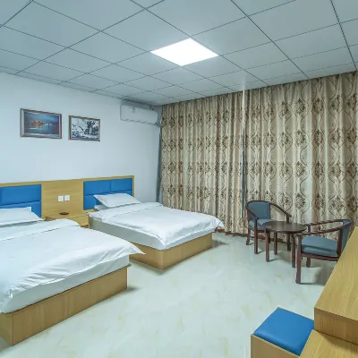 Yangyang B&B Hall Hotels near Huahua World