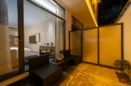 Jialong Hotel (Yulin Wonderland)