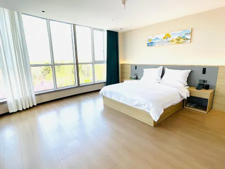 Xihua Camphor Tree Elegant Residence Hotel Отели рядом с достопримечательностью «Jizi Reading Platform»