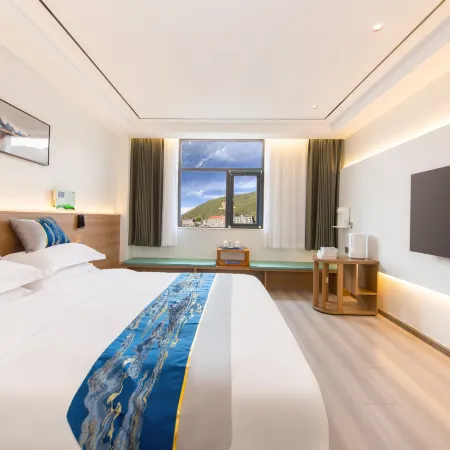 YUNYI HOTEL