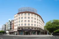 Atour Light Hotel Zhuji Binjiang Road Sports Park Hotel dekat Zhuji Passenger Transport Center