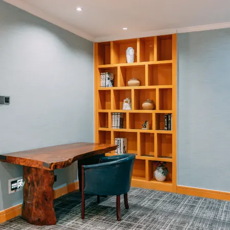 Qingmu Selected Hotel (Ma'anshan East Station Golden Eagle International Branch)