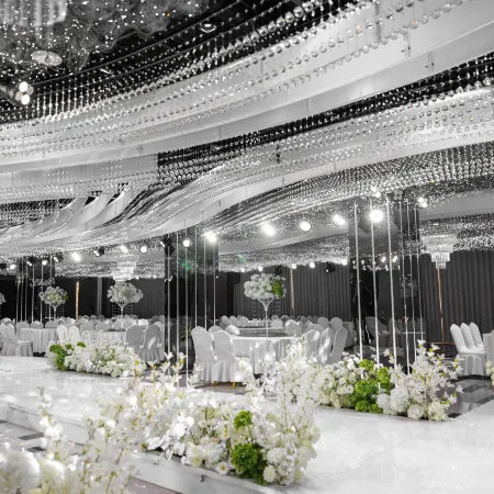 Xichang Guantang Hotel (Qionghai 17 Degrees Tang Garden Branch)