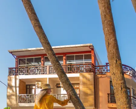 Silver Oasis Maldives Hotels in Huraa