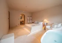 Zhenyuan Jijian Villa Private Hot Spring B&B