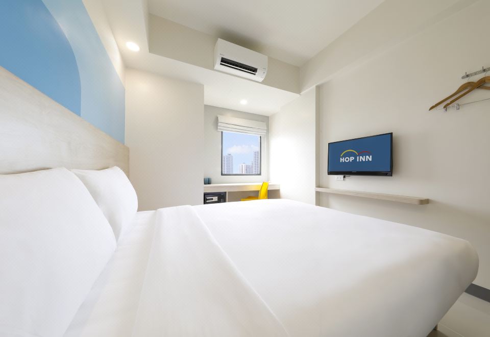 2. 호프 인 호텔 ..