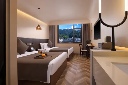 Hongqiao Story Homestay (Phoenix Ancient City Hongqiao Branch)