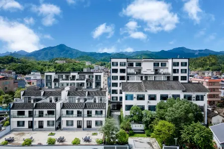 Shiyue Bay Hot Spring Homestay