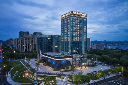 Four Points by Sheraton Huzhou Отели рядом с достопримечательностью «Yuanxiangxiaozhen Sceneic Area»