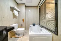 Junhao Shangjing Hotel (Changxing South Station Mingzhu Second Road) - parking