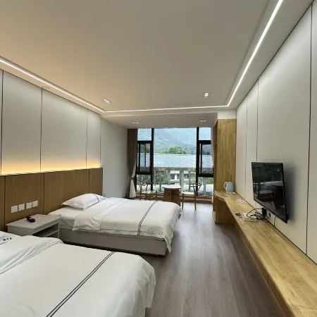 Wenchuan Yuanmaoju Leisure Center