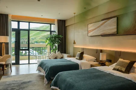 Kurdenin·Spruce Hotel