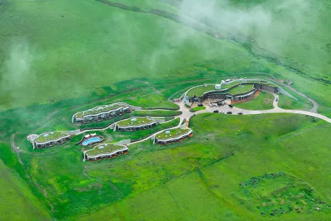 Caoyuan Volcano Hot Spring Hotel