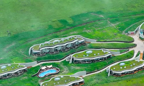 Caoyuan Volcano Hot Spring Hotel