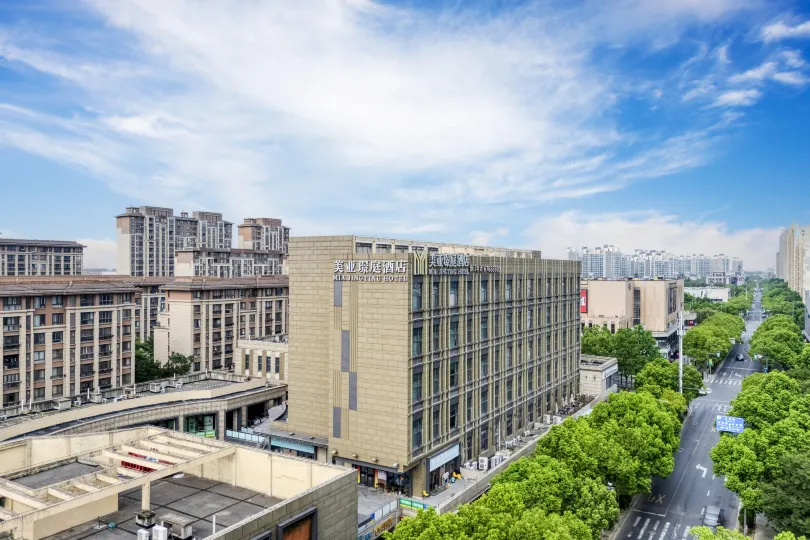 Mia Jing Ting Hotel(Baiyin Road Subway Station)