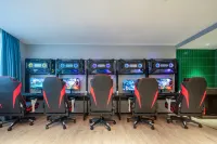 Chengshi Fangzhou E-sports Homestay (Liupanshui Railway Station Wanda Plaza)