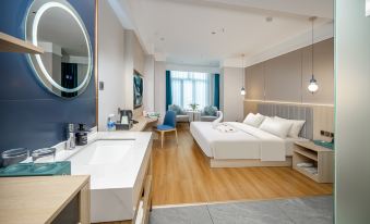 Xinlv Yige Hotel (Kuitun Station)