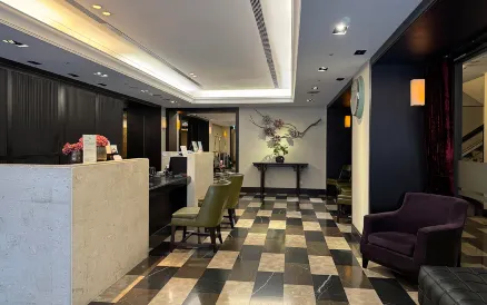 53 Hotel