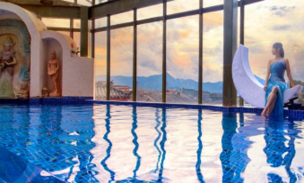 Lijiang LiuLigong 360 degrees Hot Spring Hotel