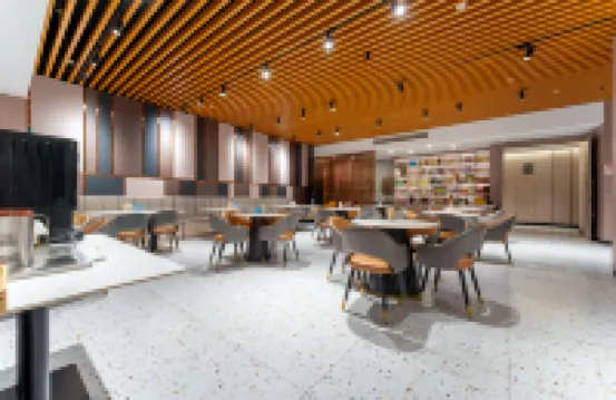 CAOHUQIANFENGYUANARTHOTEL