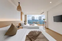 tianhe lianyue(qianhumiaozhaiximenyoukezhongxindian)