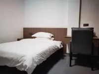 Wanger Homestay Hotel a Luchuan
