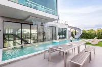 Tantawan Poolvilla Huahin - Villas