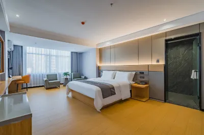Yunji Smart Hotel (Huizhou Boluo Overseas Chinese Middle School, Rainbow Plaza Store)