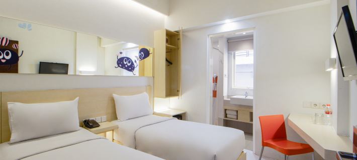 Cleo Hotel Tunjungan Hoteles en Genteng