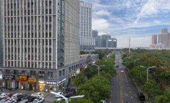 Yestour Hotel (Wuhan Tiyu Zhongxin Subway Station Jingkai Wanda)