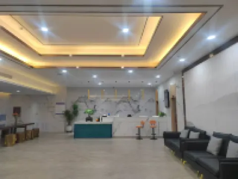 BIN HU HOTEL Hotels in Taibus Banner