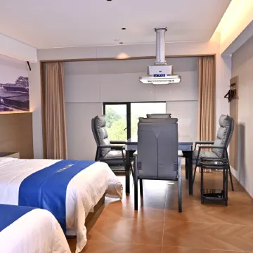 Bincheng Huanyue Hotel