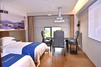 Bincheng Huanyue Hotel