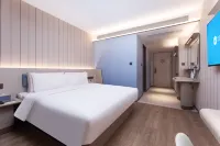 HanTing Hotel (Fuyang Yingzhou Bus Central Station)