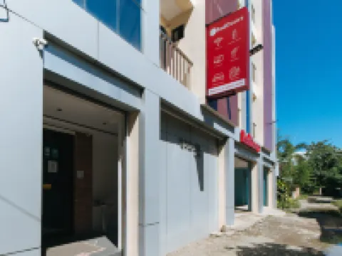 RedDoorz @ Isabelita Hotel Tuguegarao City Hotels in Tuguegarao