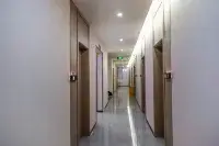 Yuecheng Film and Television Intelligent Hotel (Dali High speed Railway Station Branch)