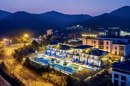 Jiangzuo Fenghuang Guesthouse (Yixing Zhuhai) Отели рядом с достопримечательностью «Yao Hu Town»