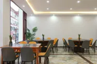 Shenfeng Juyuan View Hotel Hotels in Deqin
