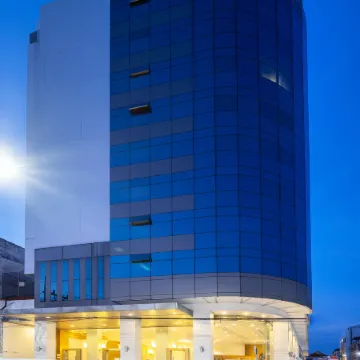New Season Hotel