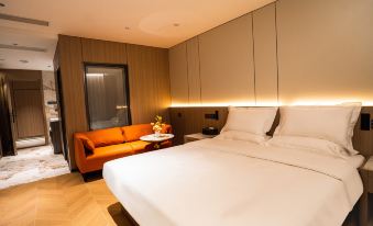 Fenghua Oriental · High-altitude City View Smart Hotel (Suqian Baolong Square Store)